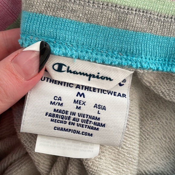 Champion Skirt Medium - Picture 3 of 3